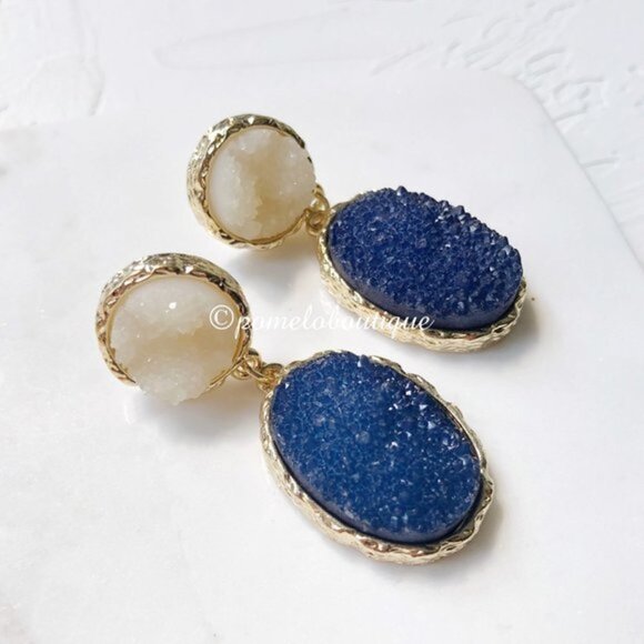 4/$25 Druzy Drop Earrings Ivory Navy - Picture 2 of 4